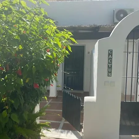 Beach Apartment. Newly Renovated. Marbella Exterior photo