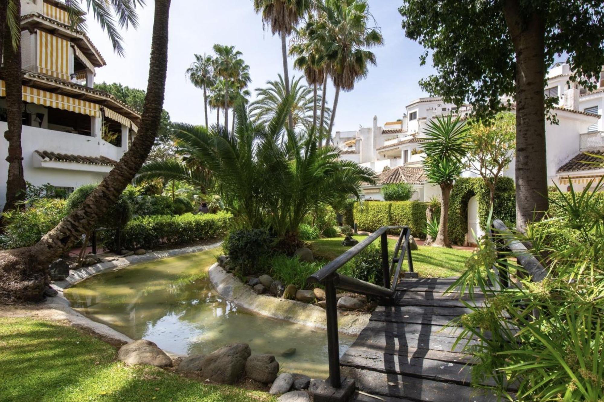 Apartment. Newly Renovated. Marbella